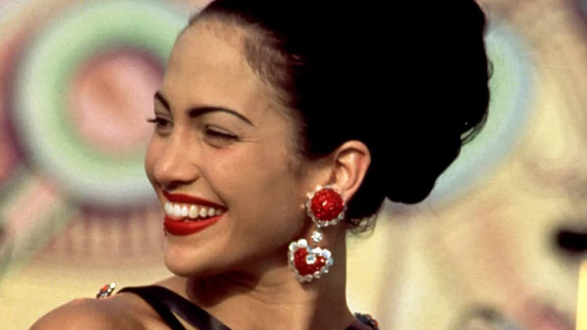 Selena Movie Returns to Theaters in April.