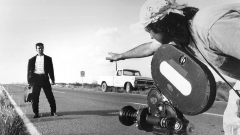 Robert Rodriguez set up shot in El Mariachi