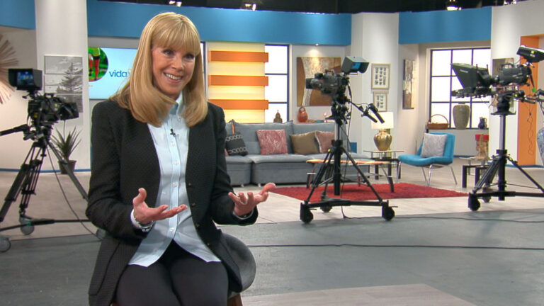 Aliza Lifschitz on set