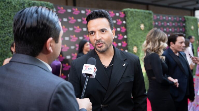 Say a little prayer with fonsi